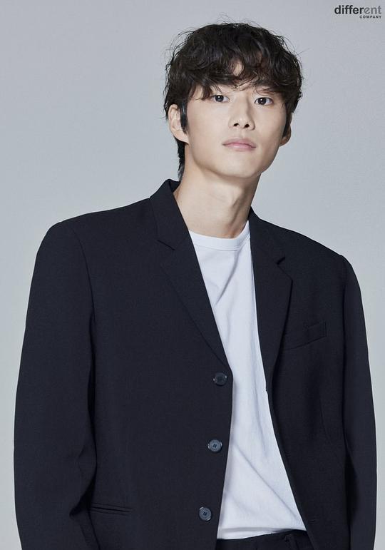 宇孝元 Hyo-won Woo照片