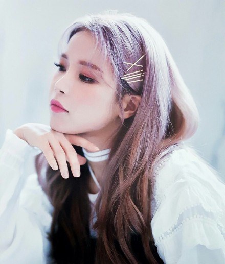 金容仙 Solar照片