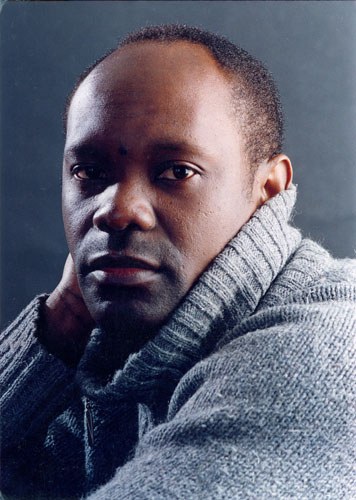 吕克·本扎 Luc Bendza照片