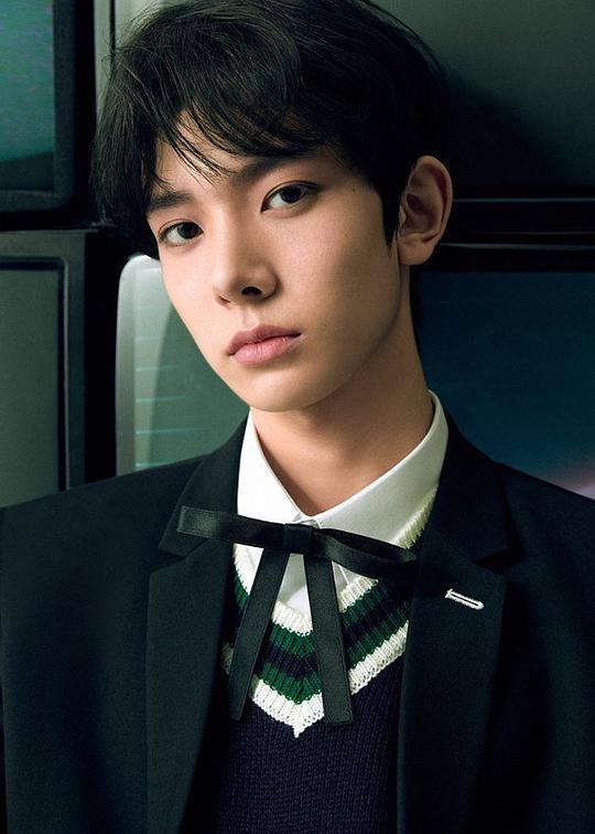 李羲承 Lee Hee-seung照片