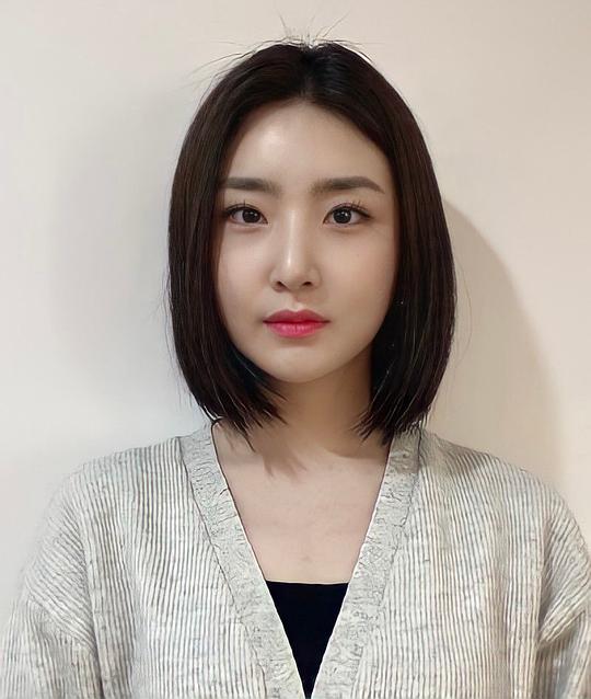 李有那 Yuna Lee照片