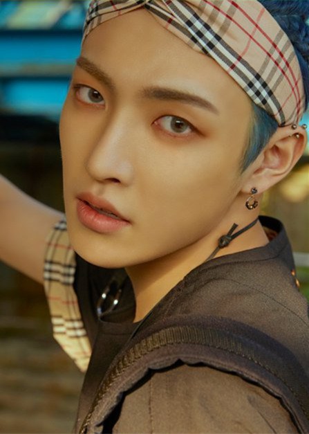 金弘中 Kim Hong Joong照片