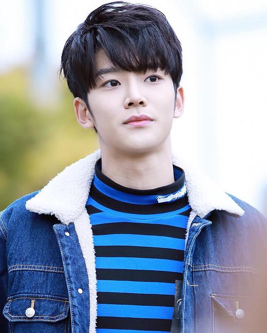 金路云 Rowoon照片