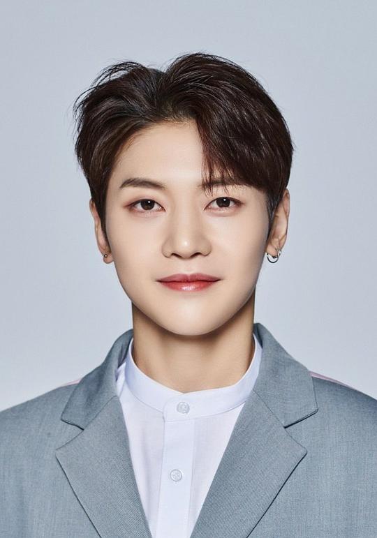 石马修 Matthew Seok照片