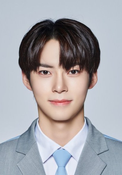 成韩彬 Han-bin Sung照片