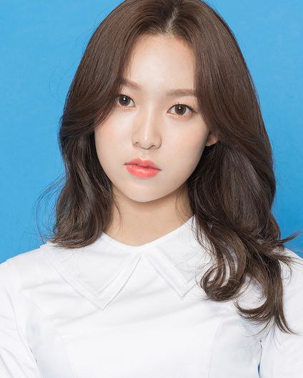 梁睿娜 Yang Yena照片