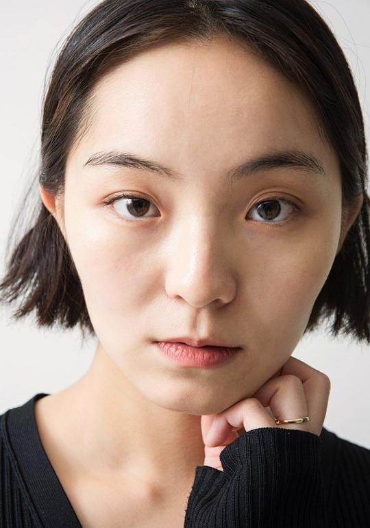 硕禧 Seok Hee照片