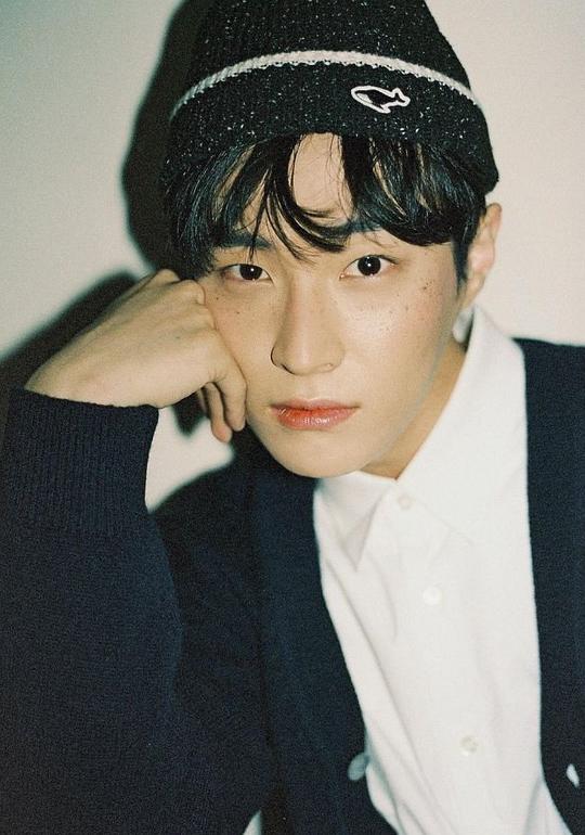 吴振硕 OBON照片