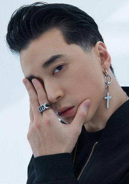 卡里克 Karik照片