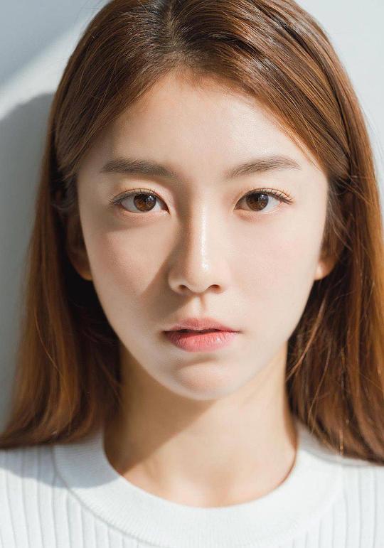 李绣至 Lee Su-Ji照片