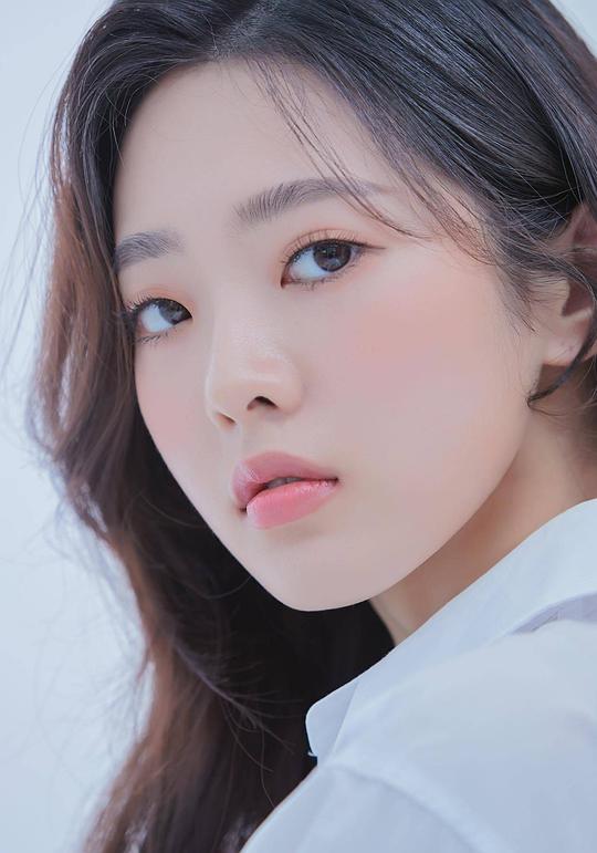 文伊贞 Ye-jin Moon照片