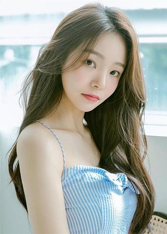 李宥真 Yoo-jin Lee照片