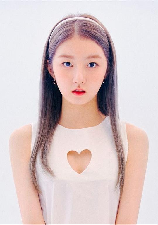 李珠贤 Lee Juhyeon照片