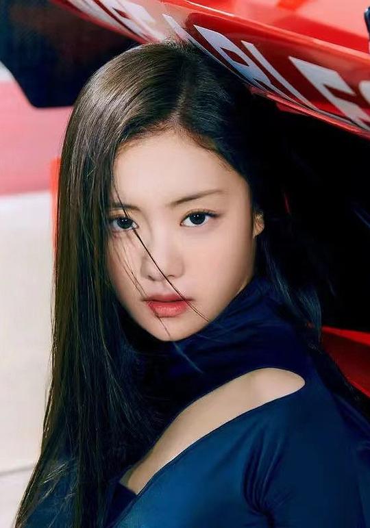 金佳览 Kim Garam照片