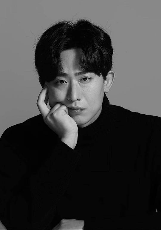 赵勇俊 Yong-joon Jo照片