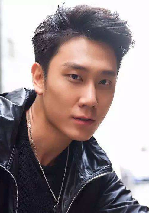 王蕴凡 Yunfan Wang照片