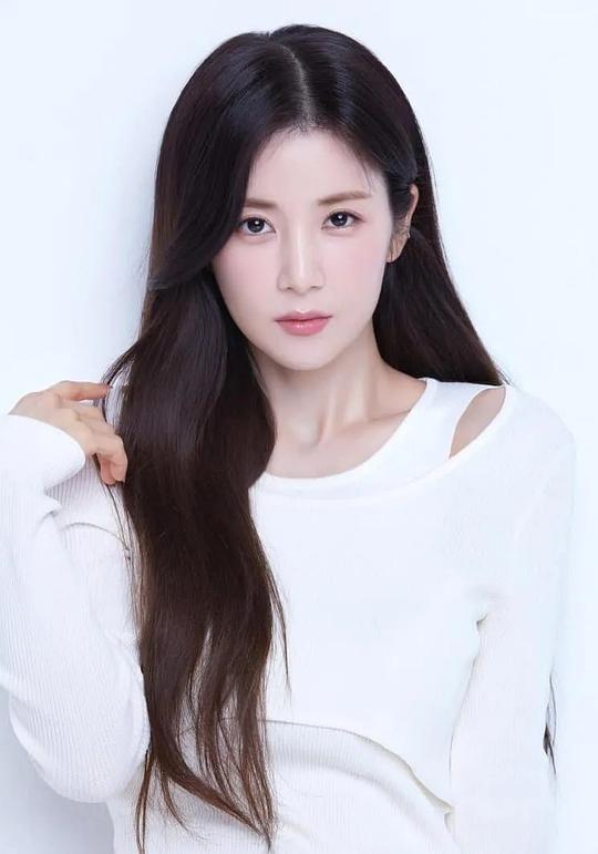 朴初珑 Cho-rong Park照片