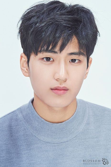 金玟澈 Kim Min-chul照片