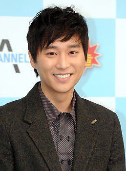 许正民 Heo Jeong-min照片