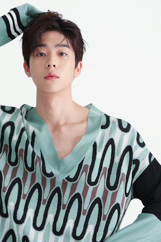 蔡钟协 Jong-hyeop Chae照片