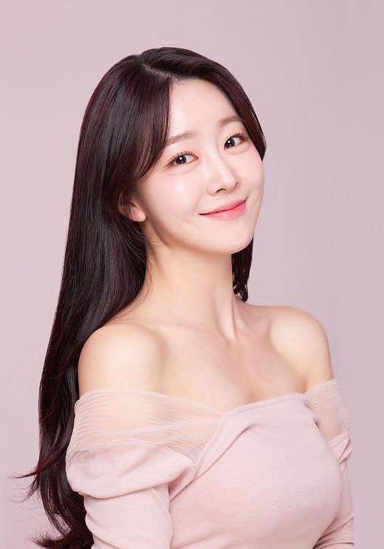 金柔廷 Kim Yu-jeong照片