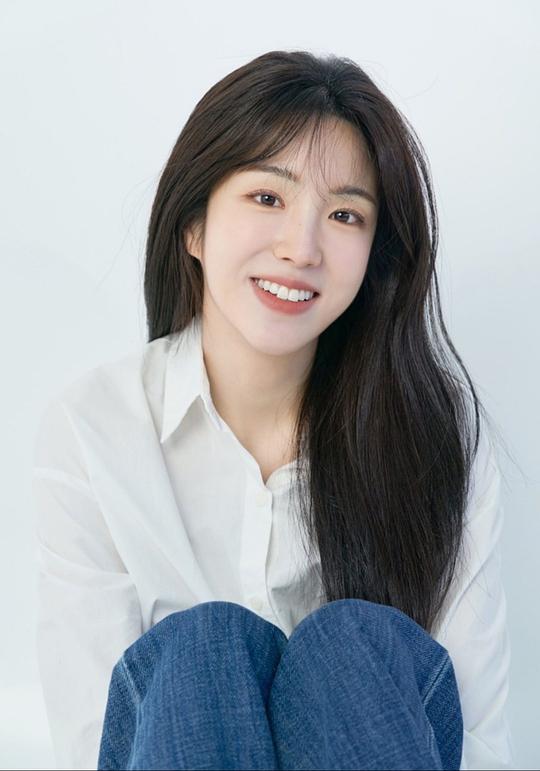 裴津锐 Bae Jin-ye照片