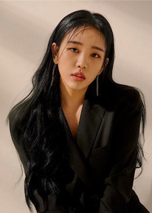 白娥娟 Baek Ayeon照片