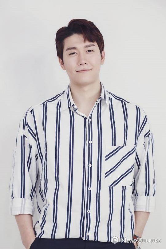 申秀永 Soo-young Shim照片