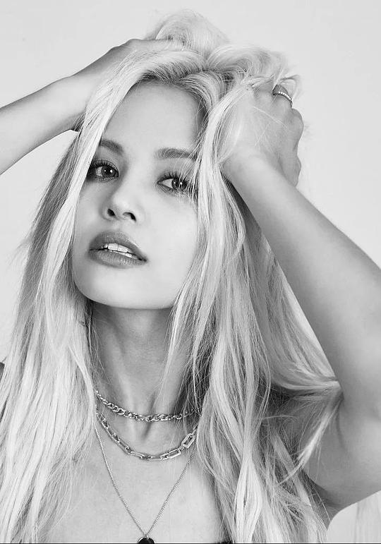 春娜索恩·萨查库尔 Sorn照片