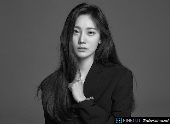 韩材利 Jae-Yi Han照片