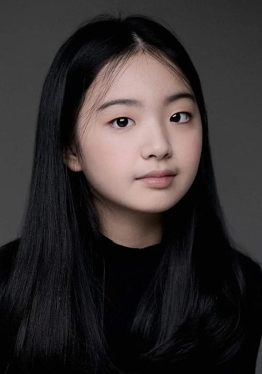 尹海彬 Yoon Hae Vin照片