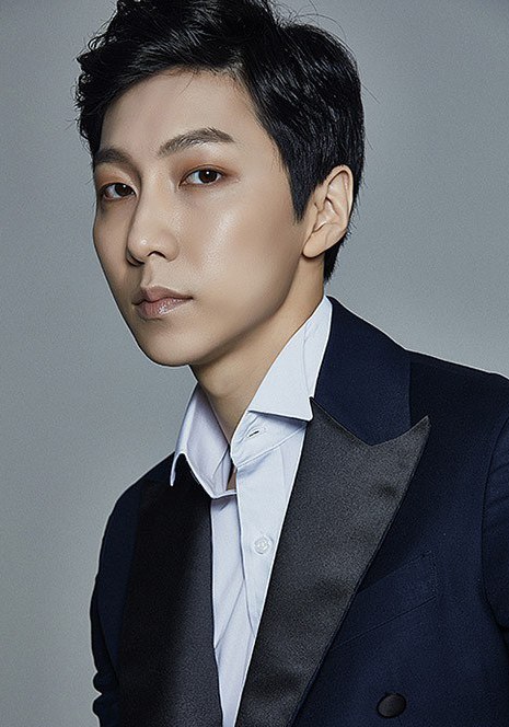 河辉东 Ha Hwi Dong照片