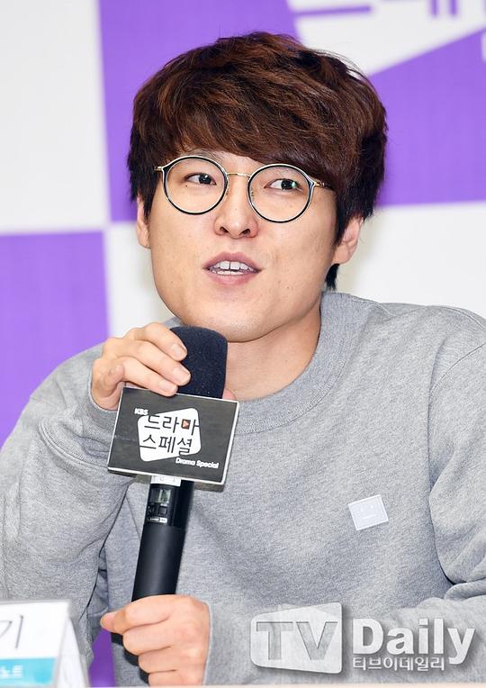 黄昇基 Seung-gi Hwang照片