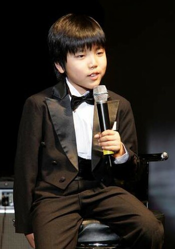 申义在 Ee-jae Sin照片