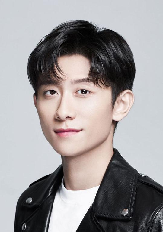 张一山 Yishan Zhang照片