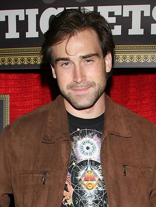 西恩·斯通 Sean Stone照片