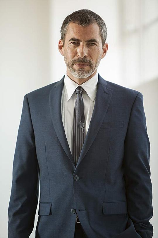 查尔斯·法西 Charles Fathy照片