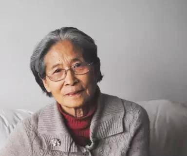 周莹箴 Yingzhen Zhou照片