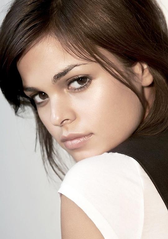 琳娜·埃斯科 Lina Esco照片