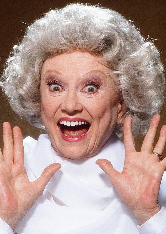 菲莉丝·迪勒 Phyllis Diller照片