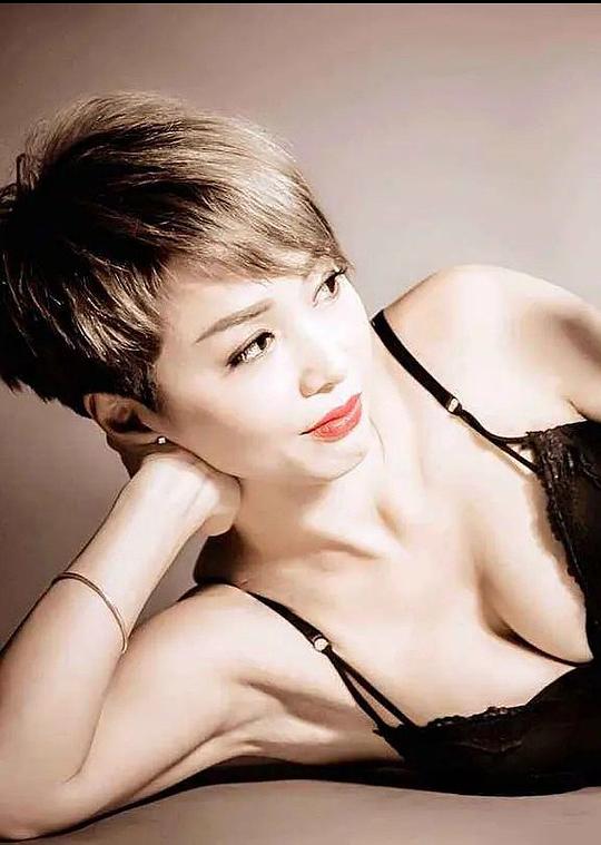 颜仟汶 Sophie Ngan照片