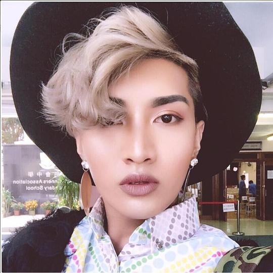 舞炯恩·加以法利得 Utjung Tjakivalid照片