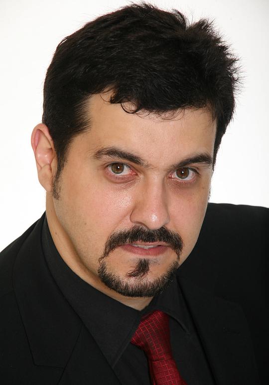 丹尼斯·圣图奇 Dennis Santucci照片