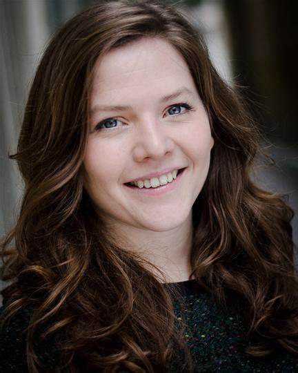 艾米劳顿 Amy Loughton照片