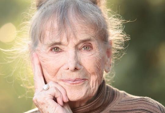 贝塞德卡·约翰森 Besedka Johnson照片