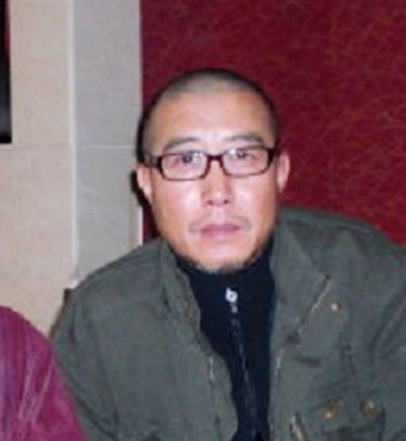 石伟 Wei Shi照片
