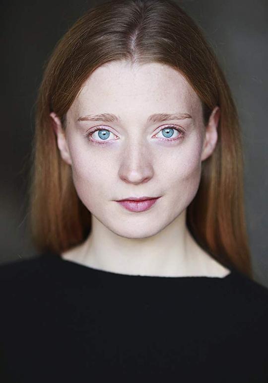 莉莉·库珀 Lily Cooper照片