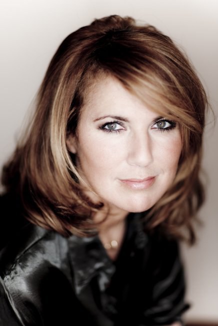 娜塔查·阿玛尔 Natacha Amal照片