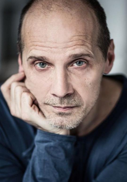 埃里克·德浩斯 Erick Deshors照片