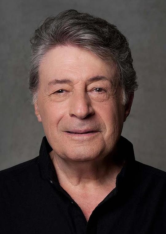 路易斯·马斯卡雷尼亚斯 Luís Mascarenhas照片